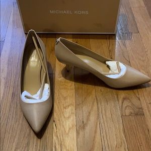 Michael Kors MK Kitten Heel Pump- brand new